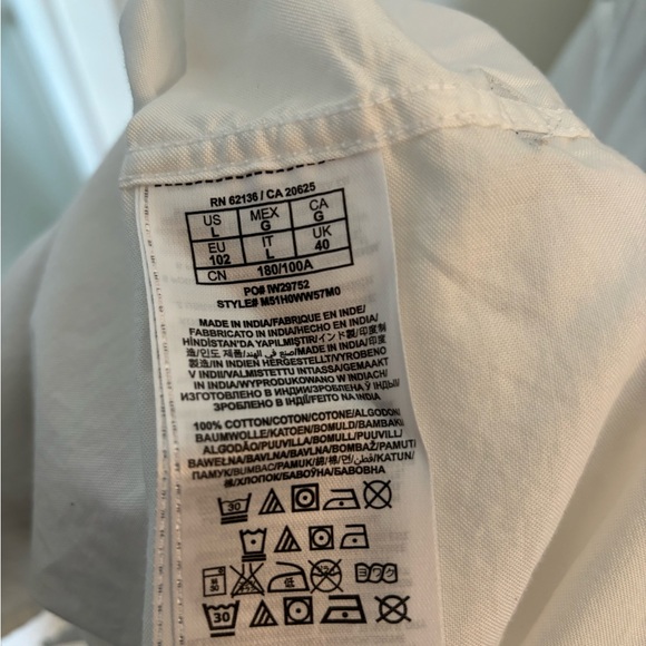 GUESS - NEW Short Sleeve Shirt - Large - Picture 10 of 10